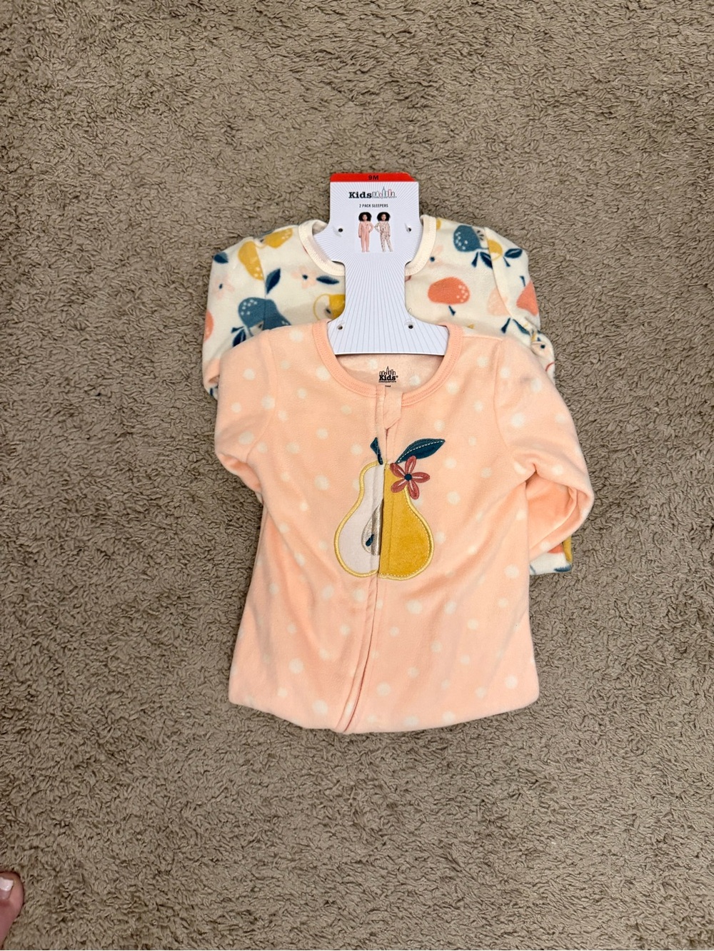 2 Kids Headquarters 9 month fleece pajama sleepers New without tags *small spot